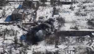 Imagini de război: tanc rusesc din Brigada 25 Siceslav distrus de forțele ucrainene (VIDEO)