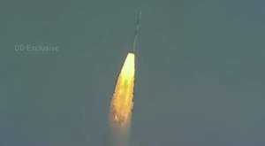 VIDEO. Premieră: O rachetă indiană reușește plasarea pe orbită a 104 sateliți