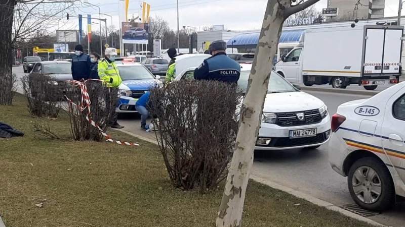 Au „uitat” că nu mai sunt agenți! Doi foști polițiști din Bucureşti și-au luat vechile uniforme și au dat amenzi până au strâns 20.000 de euro