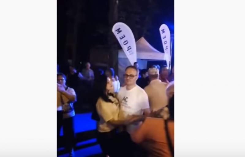 Bucureștiul e pentru proteste, iar Iașul, pentru distracție: Alexandru Cumpănașu, filmat dsansând chiar în ziua în care nepoata lui ar fi împlinit 16 ani (VIDEO)