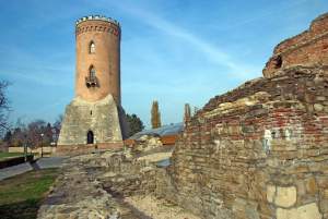 Bărbat mort după ce a căzut din Turnul Chindiei, la Târgoviște