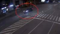 Momentul în care un bărbat este spulberat pe trecere de un bolid condus cu viteză foarte mare de un tânăr, pe Bulevardul Independenței (VIDEO)