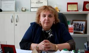 Diana Bulgaru Iliescu, șefa IML, sub control judiciar pentru mită. Fapte derizorii: șpagă în cutii cu măști și cadouri pentru a „pune o pilă” la UMF