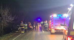 Accident grav în Mehedinți, produs de un șofer de 19 ani: trei persoane decedate, doi copii grav răniţi