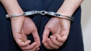 Noile reguli privind utilizarea cătușelor de către polițiști pentru imobilizarea suspecților