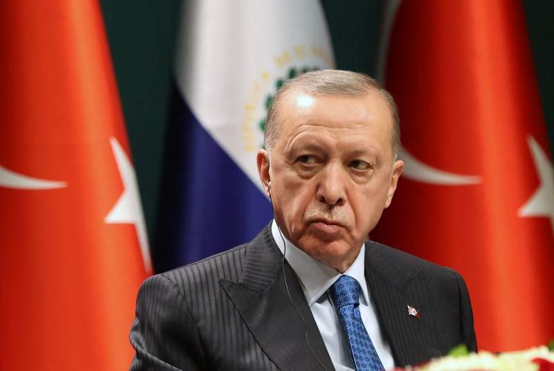 Poliția din Turcia a arestat cinci persoane care s-au amuzat pe reţelele sociale că Erdogan are Covid