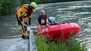 Român înecat în Austria, după ce a sărit într-un râu să recupereze geanta unei femei