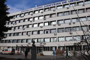 Percheziții la DSP și Spitalul Județean Arad: testările COVID, în vizorul procurorilor