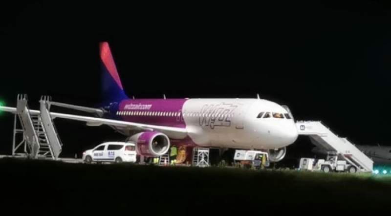Povestire și imagini filmate din zborul de groază Eindhoven-Iași: „Stewardesele au început să plângă. Am știut că mor” UPDATE (VIDEO)