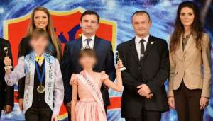 Mihai Chirica și fiica sa, pe scenă la un eveniment Kasta Morrely, alături de Morel Bolea