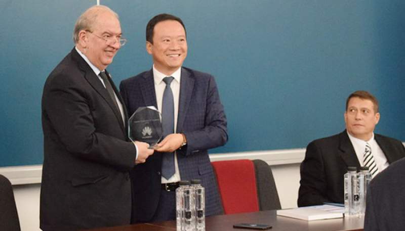 Huawei a inaugurat primul Centru de Instruire din țară la Universitatea Tehnică „Gheorghe Asachi” din Iași