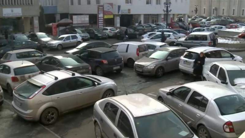 Iași – orașul cu cele mai puține locuri de parcare din țară: un singur loc pentru 11 mașini