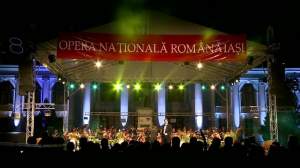 Seară magică pe esplanada Teatrului Național, la deschiderea stagiunii Operei Române din Iaşi (VIDEO)