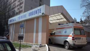 Doi polițiști din Botoșani au ajuns la Urgențe după ce au fost bătuți la ieșirea dintr-un restaurant