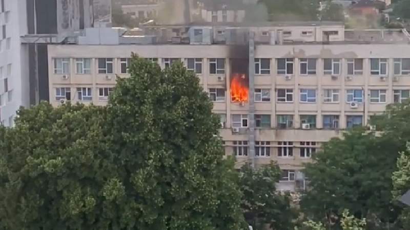 Posibilele cauze ale incendiului de la Spitalul de copii din Iași: scurtcircuit și efectul termic al curentului electric