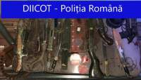 Mai mulți interlopi din Iași, săltați de mascații Poliției din vila clanului Tănase: toți sunt acuzați de trafic de persoane (VIDEO)