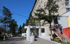Un pacient de 87 de ani de la Spitalul Județean din Târgu-Jiu a murit, după ce a căzut de la etajul 3