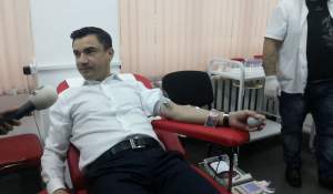 Mihai Chirica a donat sânge acum câțiva ani, dar numai cu presa după el, dând interviuri chiar în timpul procedurilor medicale