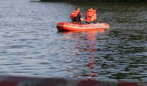 A fost găsit trupul bărbatului care și-a înecat cei doi copii într-un lac din Bacău