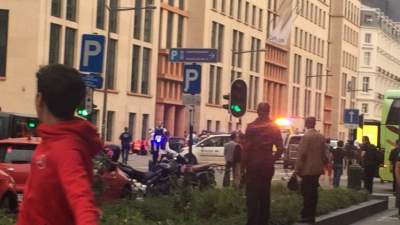 Militari atacați cu maceta, la Bruxelles. Agresorul a strigat „Allah Akbar” înainte de a se năpusti asupra soldaților