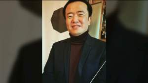 Un muzician coreean, stabilit în România, a murit în împrejurări șocante. Bărbatul a căzut de la balconul unui bloc din București