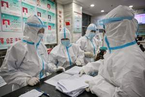 China anunță că a depășit vârful epidemiei de coronavirus