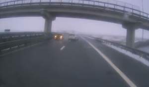 Coșmar pe autostradă! Tragedie evitată la milimetru cu un șofer inconștient intrat pe contrasens (VIDEO)