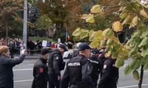 Protestatarii proruși au ieșit din nou în stradă, la Chișinău. Poliția a reținut mai multe persoane