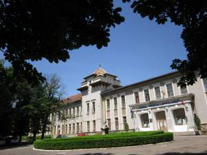Nouă elevi de la două școli din Iași, pozitivi la testul COVID-19