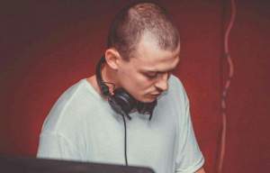 Cunoscut DJ din Piatra-Neamț, condamnat la închisoare cu executare pentru trafic de droguri