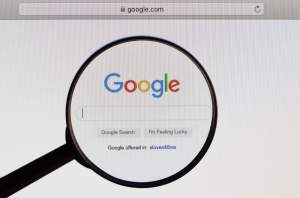 Topul celor mai populare căutări pe Google în 2022. Pe români i-a interesat mai mult Florin Salam și Vladimir Putin decât David Popovici