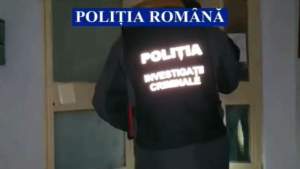 Noi percheziții la clanul Austrianu din Ploiești: un membru cercetat penal a continuat să comită aceleași fapte (VIDEO)