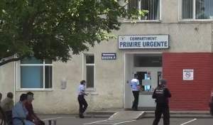 Ca la bodegă! Bătaie generală în curtea spitalului din Rădăuți: șapte persoane au fost reținute