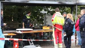 Mai ceva ca o bombă: 14 răniți, între care 6 grav, după explozia unei tigăi la un târg culinar din Germania