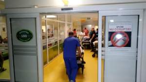 12 copii dintr-o tabără din Suceava, aduși de urgență la spital cu suspiciunea de toxiinfecție alimentară