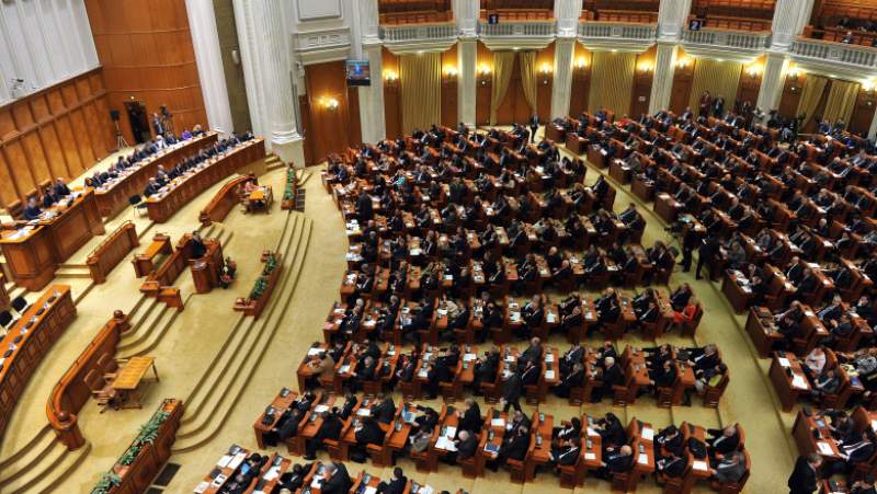 USR cere Parlamentului să îl revoce pe Niculae Bădălău din conducerea Curții de Conturi