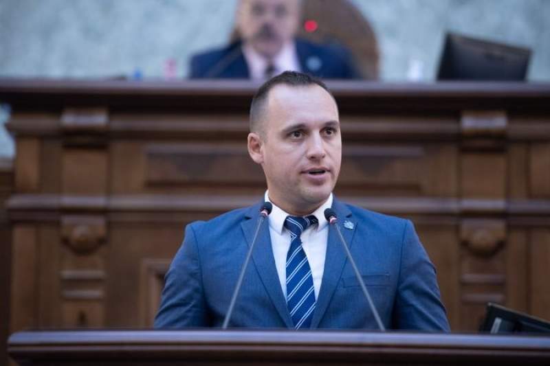 Senatorul Cristi Berea (USR Iași): Dezinformarea este contagioasă! Se recomandă carantina!
