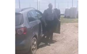 Consilierul primarului din comuna suceveană Moara, filmat în timp ce duce oameni cu mașina la vot (VIDEO)