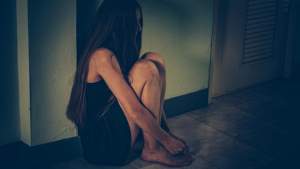 Tinere din Vaslui și Neamț, de 13 și 15 ani, obligate să se prostitueze în Arad: cinci persoane, cercetate pentru trafic de minori