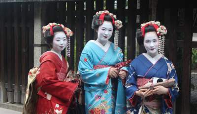 Modelul de frumuseţe japonez: Perfecţiunea estetică în câţiva paşi