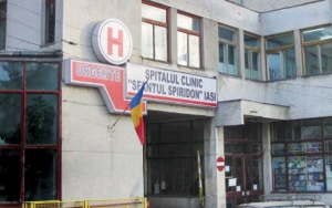 Scandal la Spitalul „Sf. Spiridon”. Pacient cu arsuri grave internat la Iași, deși unitatea nu are condiții pentru astfel de cazuri: bietul om a murit