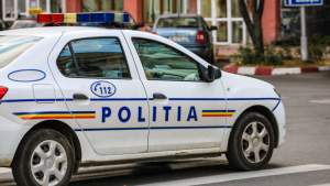 Mandate de arestare pentru un om de afaceri și doi consilieri locali PMP din București, acuzați de trafic de influență