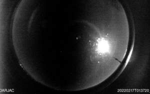 Micrometeorit căzut în judeţul Botoşani: specialiștii spun că deşi a ajuns la sol cu viteza unui glonţ, nu putea cauza daune mari