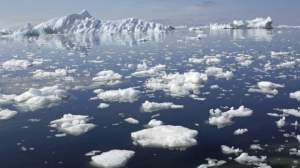 NASA: 300 de miliarde de tone de gheață se topesc anual din Calota Glaciară