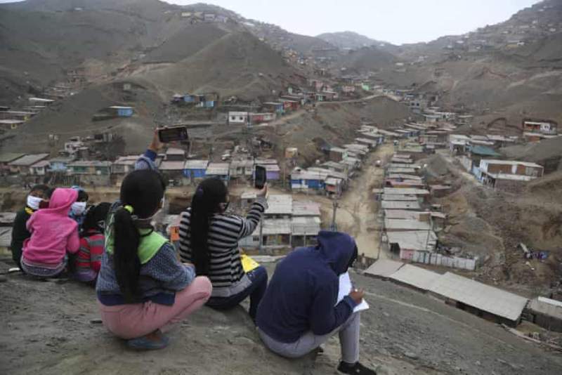 98.000 de copii au rămas orfani în Peru din cauza pandemiei