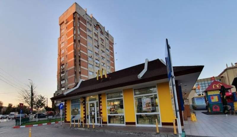 Cum se face justiție în România: CFR se judecă de 22 de ani pentru chiria de la McDonald’s