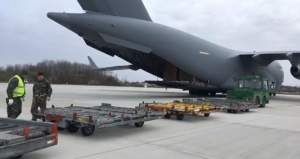 45 de tone de echipamente medicale din Coreea de Sud, aduse cu o aeronavă NATO pe Aeroportul Otopeni