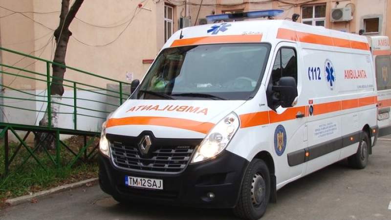 Patronul unei firme de mentenanță a murit după ce a căzut de pe o antenă radio, în Timiș