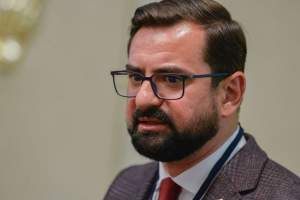 Fostul ministru al Agriculturii, Adrian Chesnoiu, inculpat pentru abuz în serviciu