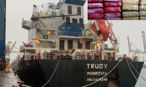 Căpitan român de vas arestat în Franța: peste o tonă de cocaină a fost descoperită la bordul navei